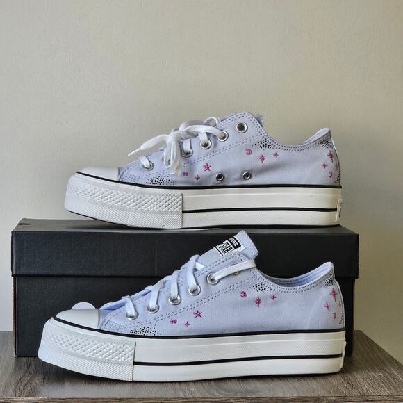 Converse Women's CTAS Lift   Platform Celestial Size 8.5  A15004F NWT - Picture 1 of 5